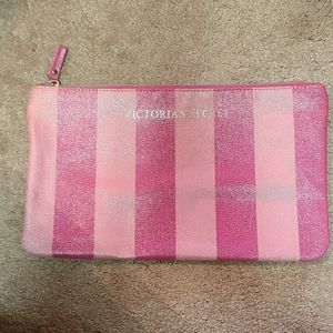 Makeup/toiletry bag